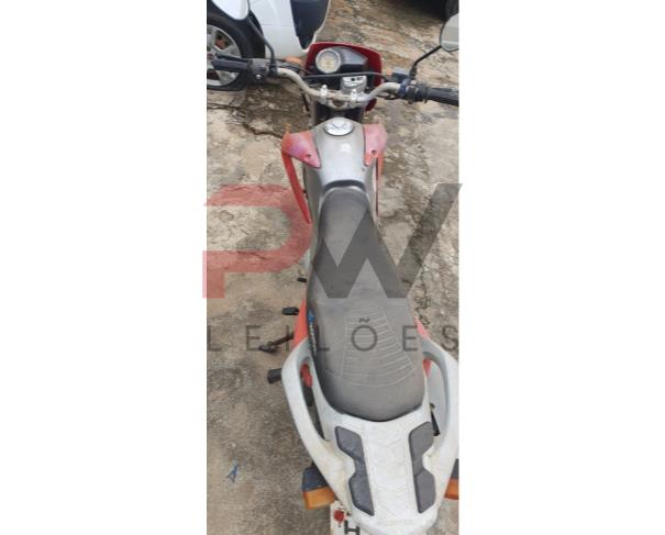 Foto de PASSAGEIRO / MOTOCICLETA HONDA/NXR150 BROS ESD, GASOLINA, VERMELHA, 2009/2009, PLACA HKI-0387, CHASSI: 9C2KD04109R027871, RENAVAM: 201137496, NO ESTADO EM QUE SE ENCONTRA. 