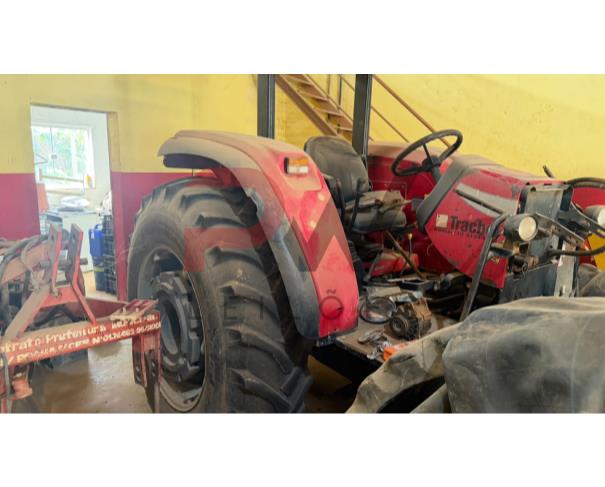 Foto de TRATOR MF4292 - MASSEY FERGUSON, ANO 2011, VERMELHA, NO ESTADO EM QUE SE ENCONTRA. Obs: Sem motor.