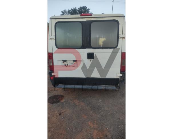 Foto de MICROONIBUS, CITROEN/JUMPER M33M 23S, BRANCA, 2013/2014, DIESEL, CHASSI: 935ZBWMMBE2128375, RENAVAM: 00597080860, NO ESTADO EM QUE SE ENCONTRA.