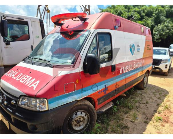 Foto de CAMINHONETE/FURGAO, FIAT/DUCATO MAXICARGO, BRANCA, 2016/2016, DIESEL, RENAVAM: 01123981003, CHASSI: 93W245G3RG2159082, NO ESTADO EM QUE SE ENCONTRA.