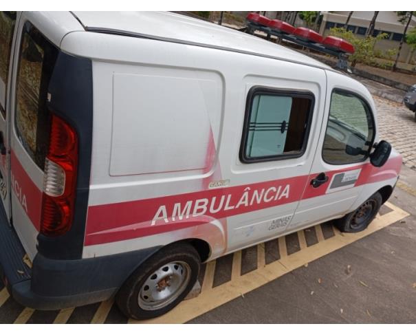 Foto de ESP/CAMINHONETE/AMBULANC FIAT/DOBLO GREENCAR  MO4, ALCOOL/GASOLINA, BRANCA, 2016/2016, CHASSI: ...42516, NO ESTADO EM QUE SE ENCONTRA.