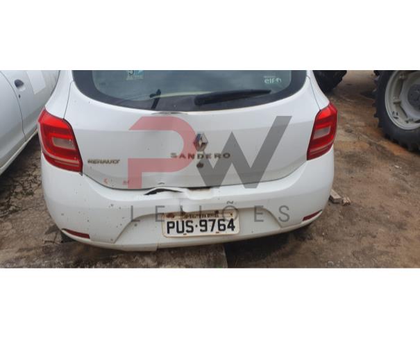 Foto de PASSAGEIRO / AUTOMOVEL RENAULT/SANDERO AUTH 10, ALCOOL/GASOLINA, BRANCA, 2014/2015, PLACA PUS-9764, CHASSI: 93Y5SRD04FJ510105, RENAVAM: 01018549576, NO ESTADO EM QUE SE ENCONTRA.