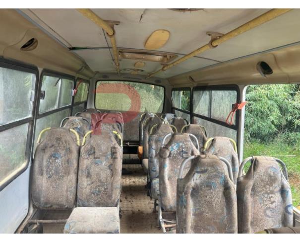 Foto de PAS/ONIBUS VW/8150 NEOBUS THUNDERBOY 29L., 2003/2003, DIESEL, BRANCA, PLACA DLC - 7490, RENAVAM: 00809230208, CHASSI: 9BWFD52R13R312955, NO ESTADO EM QUE SE ENCONTRA.