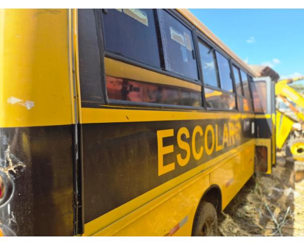 Foto de ONIBUS MARCOPOLO/VOLARE V8L ESC, DIESEL, AMARELA, 2009/2009, CHASSI: 93PB42G3P9C030042, RENAVAM: 00150807694, NO ESTADO EM QUE SE ENCONTRA. 