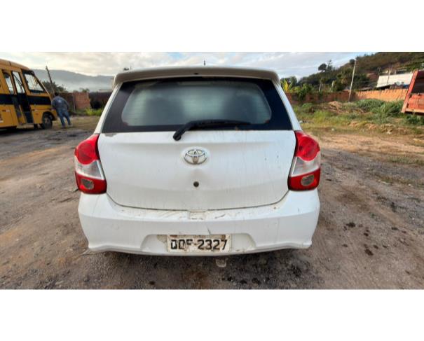 Foto de AUTOMOVEL, TOYOTA/ETIOS HB X 13L MT, BRANCA, 2018/2018, ALCOOL/GASOLINA, CHASSI: 9BRK19BT4J2111277, RENAVAM: 01150518496, NO ESTADO EM QUE SE ENCONTRA.