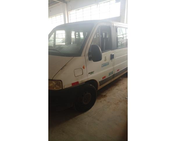 Foto de MICROONIBUS, FIAT/DUCATO MINIBUS, BRANCA, 2013/2013, DIESEL, CHASSI: 93W244M24D2113692, RENAVAM: 00547480776, NO ESTADO EM QUE SE ENCONTRA.