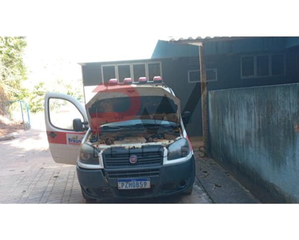 Foto de CAMINHONETE FIAT/DOBLO GREENCAR MO4, ALCOOL/GASOLINA, BRANCA, 2016/2016, CHASSI: 9BD22315UG2042245, RENAVAM: 01113629450, NO ESTADO EM QUE SE ENCONTRA.