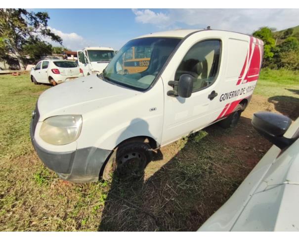Foto de CAMINHONETE, FIAT/DOBLO RONTAN AMB2, 2013/2013, BRANCA, ALCOOL/GASOLINA, CHASSI: 9BD223153D2031450, RENAVAM: 00544622235, NO ESTADO EM QUE SE ENCONTRA.