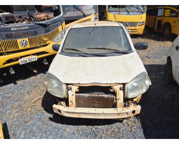 Foto de AUTOMOVEL FIAT/UNO VIVACE 1.0, ALCOOL/GASOLINA, BRANCA, 2012/2013, CHASSI: 9BD195152D0404950, RENAVAM: 00490590233, NO ESTADO EM QUE SE ENCONTRA. 