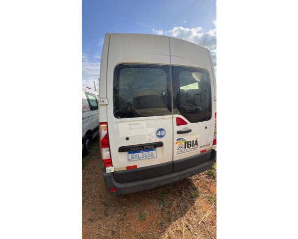 Foto de MICROONIB RENAULT/MASTER JM 16 L, DIESEL, BRANCA, 2021/2022, CHASSI: 93YMAF4XENJ796590, RENAVAM: 01253521074, NO ESTADO EM QUE SE ENCONTRA.