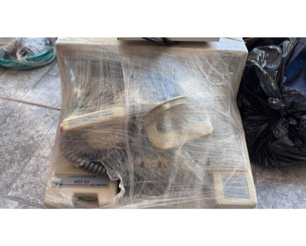 Foto de LOTE CONTENDO EQUIPAMENTOS HOSPITALARES, NO ESTADO EM QUE SE ENCONTRA.