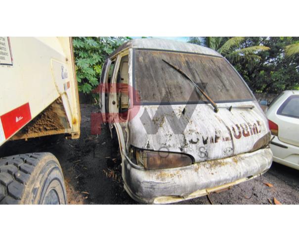 Foto de CAMINHONE I/HYUNDAI H100 VANGLEL, 2001/2001, BRANCA ,DIESEL, CHASSI: ...99674, NO ESTADO EM QUE SE ENCONTRA.