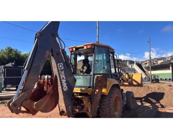 Foto de RETROESCAVADEIRA XCMG, XC870BR-I AMARELA, ANO 2024, Nº DE IDENT: XUG08703ERPA01937, NO ESTADO EM QUE SE ENCONTRA.