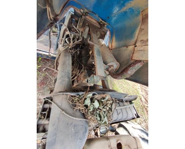 Foto de LOTE CONTENDO TRATOR DESMONTADO NEW HOLLAND TL55E, ANO 2003, NO ESTADO EM QUE SE ENCONTRA.