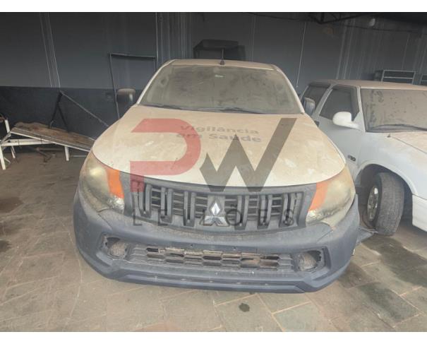Foto de CAMINHONE MMC/L200 TRITON SPT GL, DIESEL, BRANCA, 2018/2019, CHASSI: ...17440, NO ESTADO EM QUE SE ENCONTRA.