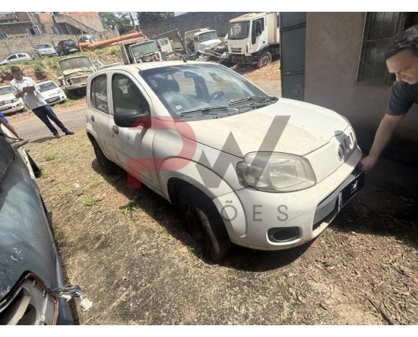 Foto de PASSAGEIRO / AUTOMOVEL FIAT/UNO VIVACE 1.0, 2014/2014, ALC/GASOL, BRANCA, CHASSI: 9BD195152E0554456, RENAVAM: 00997098490, NO ESTADO EM QUE SE ENCONTRA. MOTOR AVARIADO.