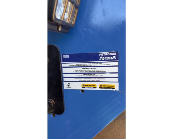 Foto de TRATOR NEW HOLLAND 7630, COR AZUL, ANO 2014, NO ESTADO EM QUE SE ENCONTRA.