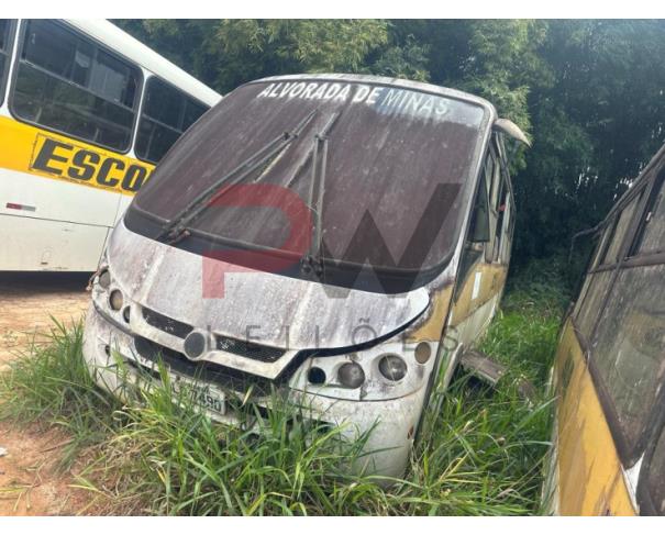 Foto de PAS/ONIBUS VW/8150 NEOBUS THUNDERBOY 29L., 2003/2003, DIESEL, BRANCA, PLACA DLC - 7490, RENAVAM: 00809230208, CHASSI: 9BWFD52R13R312955, NO ESTADO EM QUE SE ENCONTRA.
