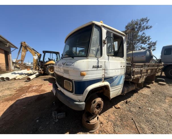 Foto de CAMINHAO, M.BENZ/L 608 D, BRANCA, 1984/1984, DIESEL, CHASSI: 30830212653822, RENAVAM: 00247959189, NO ESTADO EM QUE SE ENCONTRA.