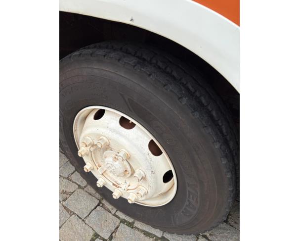 Foto de VW MPOLO TORINO U, DIESEL, BRANCA, 2013/2013, CHASSI: 9532G82W3DR344861, RENAVAM: 01011474112, NO ESTADO EM QUE SE ENCONTRA.