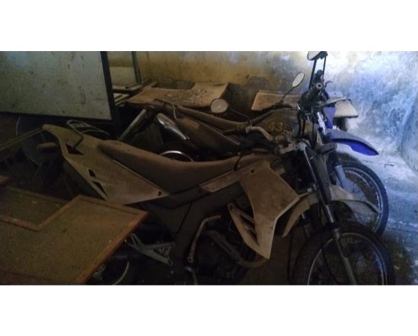 Foto de MOTOCICLE KASINSKI/CRZ 150 10, GASOLINA, BRANCA, 2011/2011, CHASSI: 93FCRECEBBM003772, RENAVAM: 00363087060, NO ESTADO EM QUE SE ENCONTRA.
