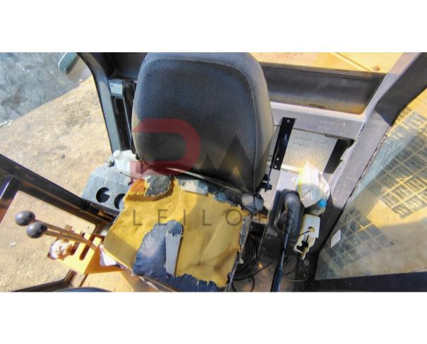 Foto de PÁ CARREGADEIRA CASE W20E, LARANJA, HBZNW20EEBAE00349, ANO 2011, Nº SÉRIE: NBAE00349, NO ESTADO EM QUE SE ENCONTRA