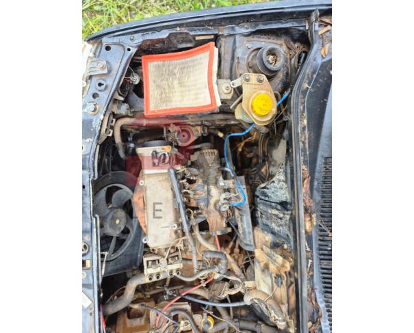 Foto de CAR/CAMINHONETE/C. ABERT, FIAT/STRADA FIRE, PRETA, GASOLINA, 2004/2005, CHASSI: 9BD27801052434748, RENAVAM: 845468669, NO ESTADO EM QUE SE ENCONTRA.