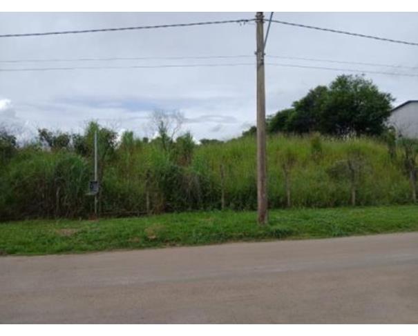 Foto de Lote nº 54, Quadra nº 07, situado na Rua Imbiara, no loteamento denominado Distrito Industrial, Araxá/MG, com área de 1.882,19m², matriculado sob nº 19.619 no Registro de Imóveis de Araxá.