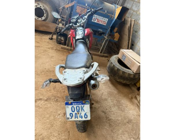 Foto de MOTOCICLETA HONDA/NXR150 BROS ESD, ALCOOL/GASOLINA, VERMELHA, 2013/2013, CHASSI: 9C2KD0540DR142840, RENAVAM: 00549613935, NO ESTADO EM QUE SE ENCONTRA.