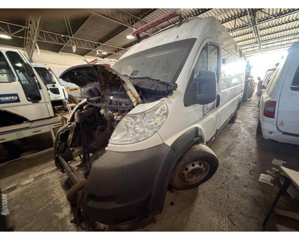 Foto de CAMINHONETE I/FIAT DUCATO RONTEC AMB, DIESEL, BRANCA, 2019/2019, CHASSI: 3C6DFVDK1KE546851, RENAVAM: 01219733510, NO ESTADO EM QUE SE ENCONTRA.