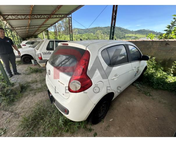 Foto de  AUTOMOVEL I/FIAT PALIO ATTRACT 1.4, ALCOOL/GASOLINA, BRANCA, 2017/2017, CHASSI: ...96537, NO ESTADO EM QUE SE ENCONTRA. 