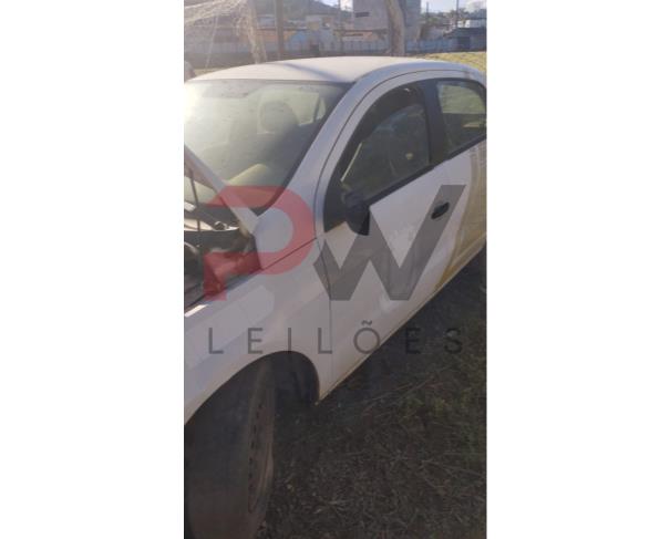 Foto de PAS/AUTOMOVEL VW/GOL TL MB, ALCOOL/GASOLINA, 2014/2015, BRANCA, CHASSI:9BWAA45U8FP021253 , RENAVAM:01008248484 , NO ESTADO EM QUE SE ENCONTRA.