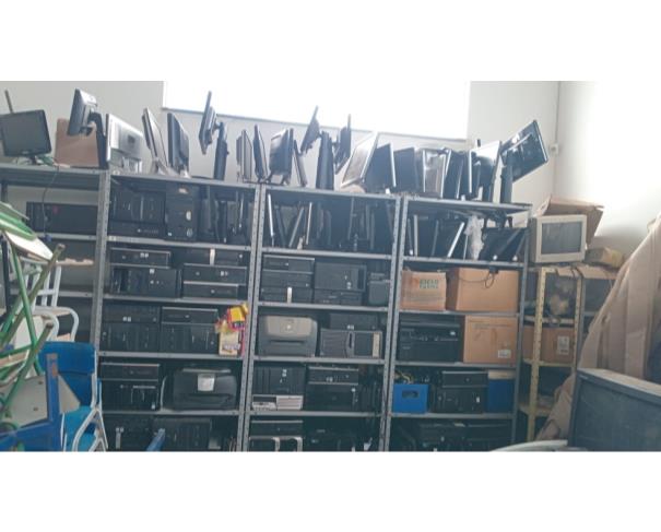 Foto de LOTE CONTENDO MATERIAIS DE INFORMÁTICA, NO ESTADO EM QUE SE ENCONTRA.