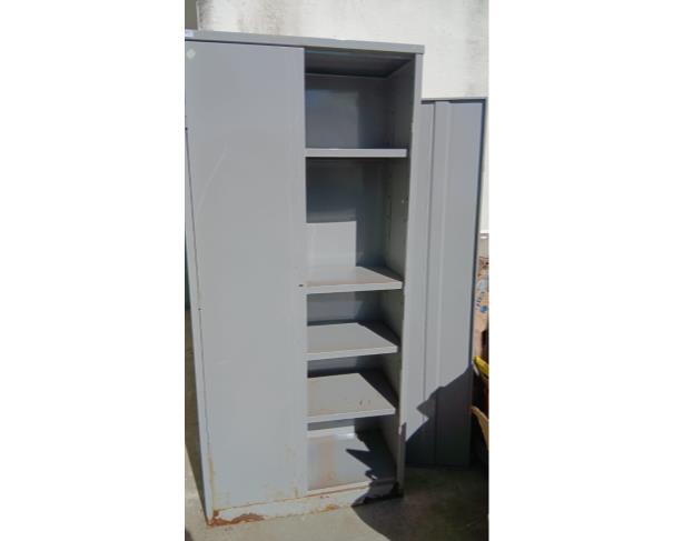 Foto de LOTE CONTENDO SUCATA DE BENS DIVERSOS, COMO MOBILIÁRIOS, ELETRODOMÉSTICOS, MATERIAIS DE INFORMÁTICA, ENTRE OUTROS, NO ESTADO EM QUE SE ENCONTRA.