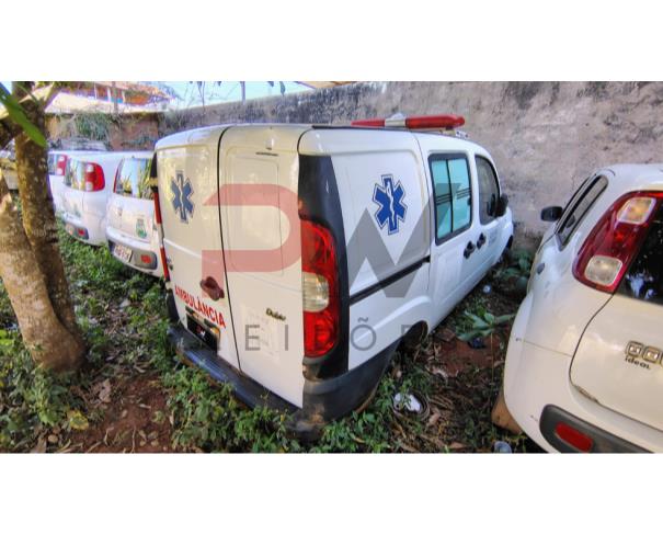 Foto de FIAT/DOBLO 1.8 ATENA AMB, ALCOOL/GASOLINA, BRANCA, 2014/2015, CHASSI: 9BD223156F2038957, RENAVAM: 1058921387, NO ESTADO EM QUE SE ENCONTRA.