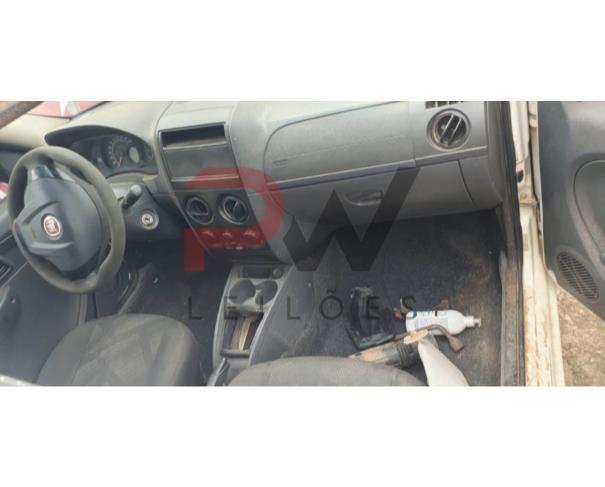 Foto de PASSAGEIRO / AUTOMOVEL FIAT/PALIO FIRE, ALLCOL/GASOLINA, BRANCA, 2016/2016, PLACA PXZ-6E70, CHASSI: 9BD17122ZG7584588, RENAVAM: 01090573917, NO ESTADO EM QUE SE ENCONTRA. 