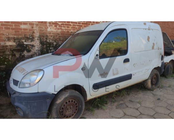 Foto de CAMIONETA, I/RENAULT KGOO RONTAN AMB, BRANCA, 2013/2014, ALCOOL/GASOLINA, CHASSI: 8A1FC1415EL609525, RENAVAM: 00533928800, NO ESTADO EM QUE SE ENCONTRA.