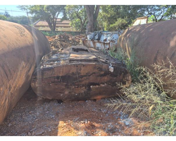 Foto de LOTE CONTENDO 06 (SEIS) TANQUES, NO ESTADO EM QUE SE ENCONTRAM. 