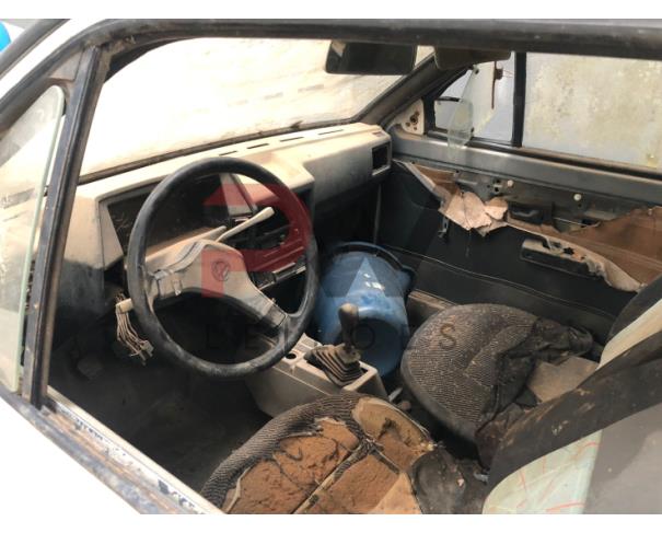 Foto de PASSAGEIRO / VW / GOL CL / Placa: BXA8280 / UF: MG / Município: Itaipé / Ano fabricação: 1991 / Ano modelo: 1991 / Cor: BRANCA / Chassi: 9BWZZZ30ZMT014124 / Motor: 617678 / RENAVAM: 00431508720, NO ESTADO EM QUE SE ENCONTRA. 