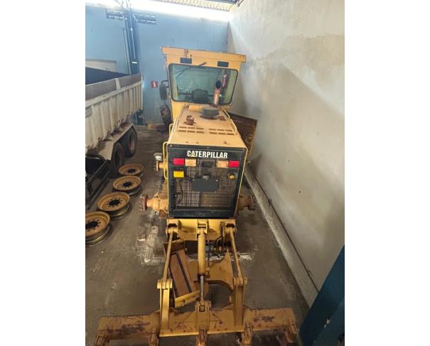 Foto de MOTONIVELADORA CATERPILA 120K, ANO 2014, CHASSI: CAT0120KCJAP05656, NO ESTADO EM QUE SE ENCONTRA.