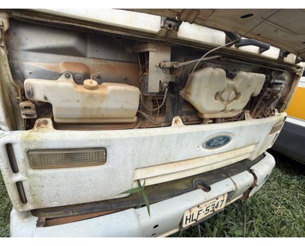 Foto de CAMINHAO FORD/CARGO 815 E, DIESEL, BRANCA, 2010/2011, CHASSI: 9BFVCE1N5BBB71525, RENAVAM: 00283865016, NO ESTADO EM QUE SE ENCONTRA.