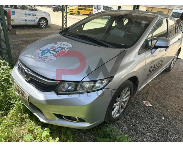 Foto de AUTOMOVEL HONDA/CIVIC LXS, ALCOOL/GASOLINA, PRATA, 2013/2014, CHASSI: ...02009, NO ESTADO EM QUE SE ENCONTRA.