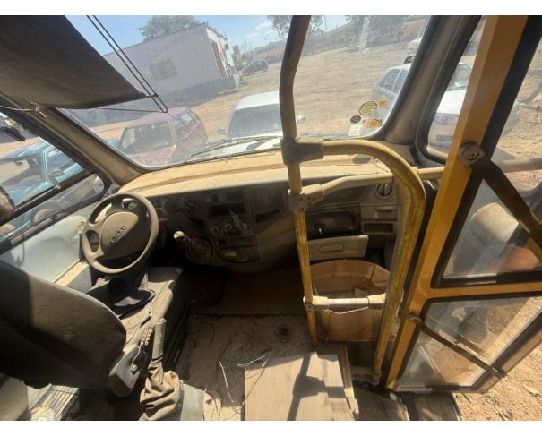 Foto de ONIBUS, IVECO/CITYCLASS 70C17, AMARELA, 2013/2013, DIESEL, CHASSI: 93ZL68C01D8452757, RENAVAM: 00565517414, NO ESTADO EM QUE SE ENCONTRA.