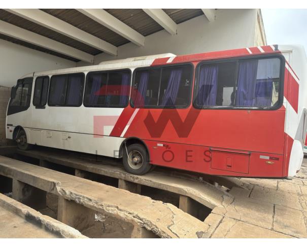 Foto de ONIBUS AGRALE/MASCA GRANMICROSO, DIESEL, BRANCA, 2014/2014, CHASSI: ...00960, NO ESTADO EM QUE SE ENCONTRA. 
