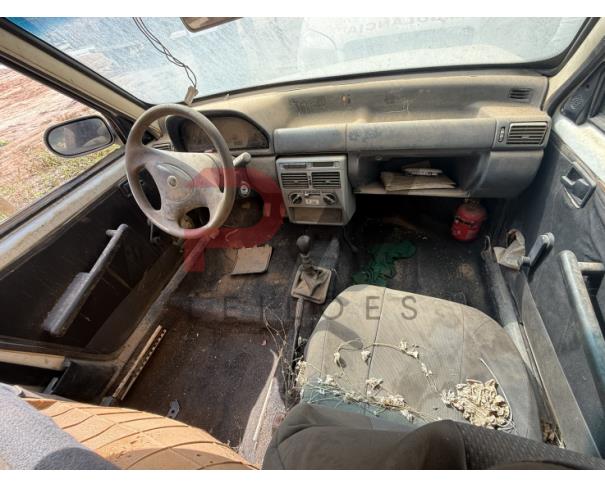 Foto de AUTOMOVEL FIAT/UNO MILLE ECONOMY, ALCOOL/GASOLINA, BRANCA, 2010/2011, CHASSI: 9BD15822AB6511899, RENAVAM: 00258635550, NO ESTADO EM QUE SE ENCONTRA.