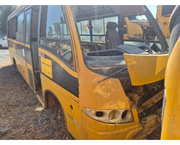 Foto de ONIBUS MARCOPOLO/VOLARE V8L ESC, DIESEL, AMARELA, 2009/2009, CHASSI: 93PB42G3P9C030043, RENAVAM:00150805071, NO ESTADO EM QUE SE ENCONTRA.