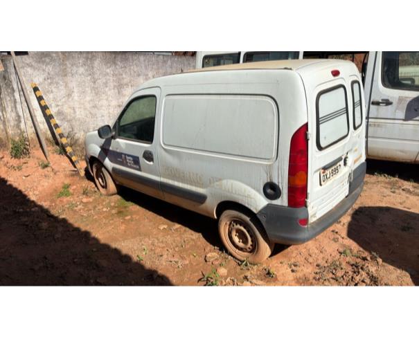 Foto de CAMIONETA I/RENAULT KGOO RONTANAMB, ALCOOL/GASOLINA, BRANCA, 2014/2015, CHASSI: 8A1FC1415FL237045, RENAVAM: 01008306247, NO ESTADO EM QUE SE ENCONTRA.