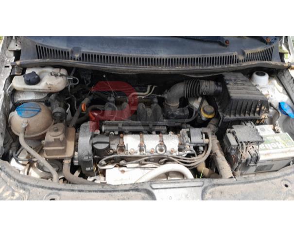 Foto de PASSAGEIRO / VW / FOX 1.6 GII / Placa: PUT3J40 / UF: RJ / Município: Três Rios / Ano fabricação: 2014 / Ano modelo: 2014 / Cor: BRANCA / Chassi: 9BWAB45Z7E4174540   Motor: CCRS94191 / RENAVAM: 01020237977