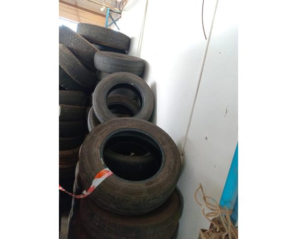 Foto de LOTE CONTENDO DIVERSOS PNEUS USADOS, NO ESTADO EM QUE SE ENCONTRA.
