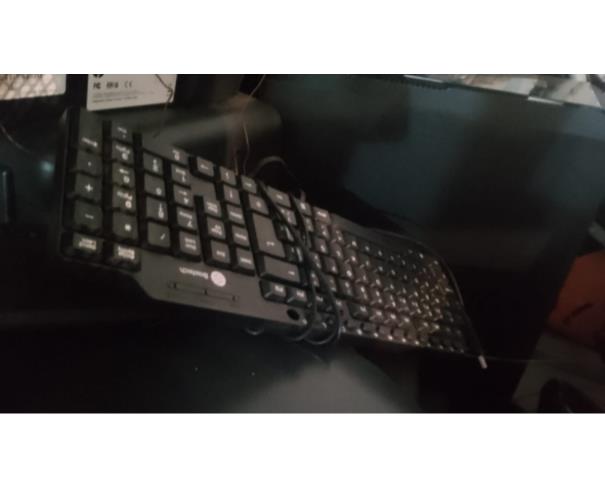 Foto de LOTE CONTENDO ELETRÔNICOS, TAIS COMO: NOTEBOOK, TELEVISÃO, IMPRESSORA, TECLADOS, ENTRE OUTROS.